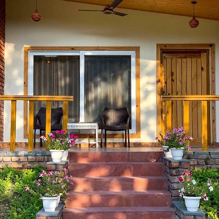 Hotel The River S Edge Farm Dehradun Exterior foto